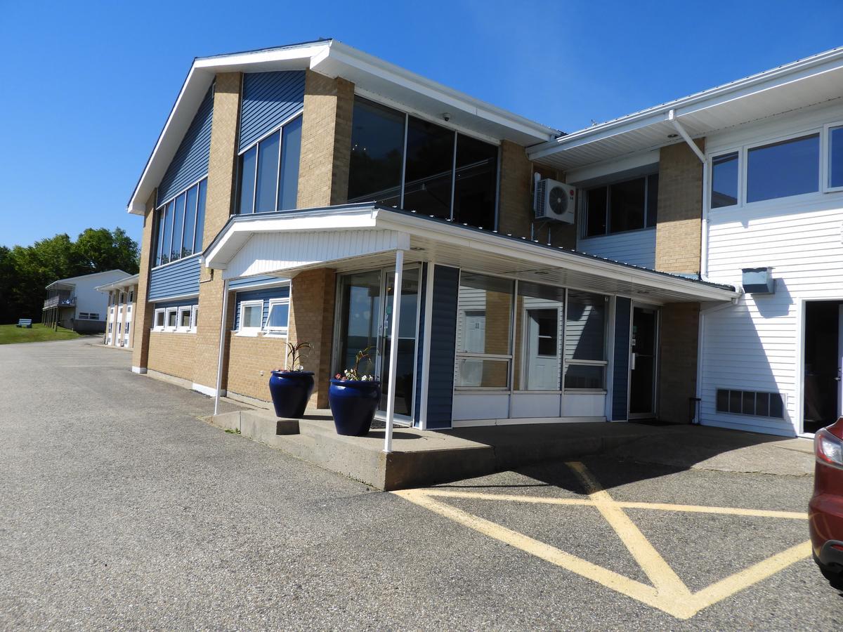 Admiral Digby Inn Restaurant And Cottages エクステリア 写真